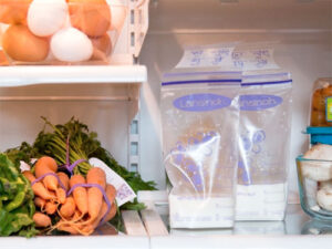 best practices for storing breast milk in ziplock bags